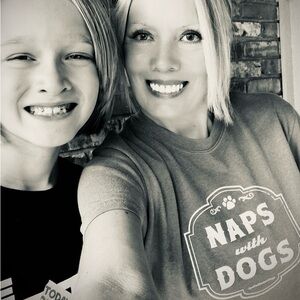 Mom to Noah! Beach. Vintage Bikes. Daisies.